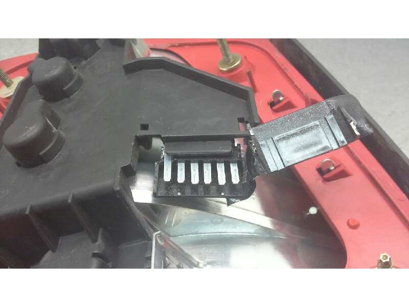 Recambio de piloto trasero derecho para audi a4 berlina (b5) 1.8 t referencia OEM IAM   