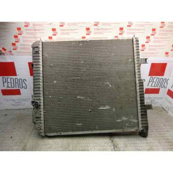 Recambio de radiador agua para mercedes-benz 814 caja cerrada frigorifico referencia OEM IAM   120348
