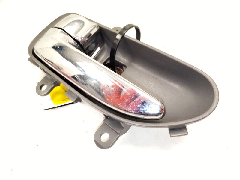Recambio de maneta interior delantera izquierda para nissan x-trail ii (t31) 2.0 dci referencia OEM IAM   