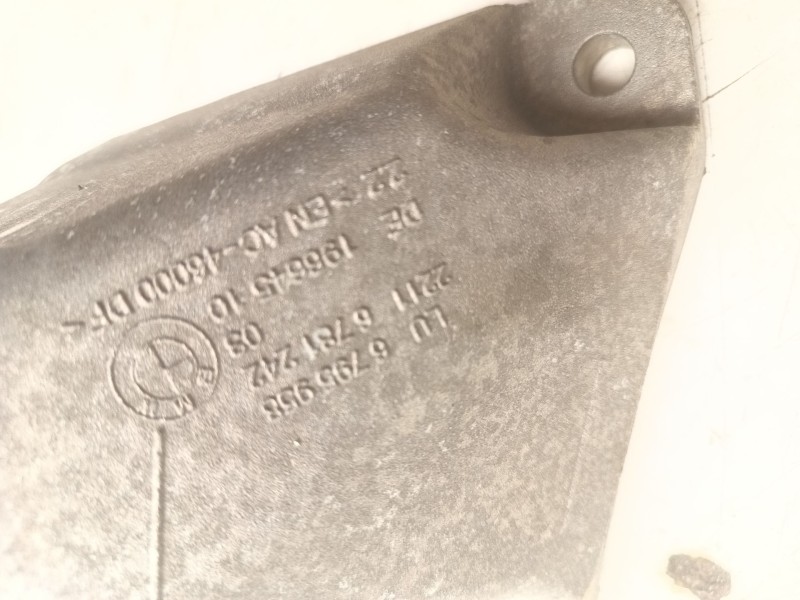 Recambio de soporte motor derecho superior para bmw 5 (f10) 520 d referencia OEM IAM 22116781242  