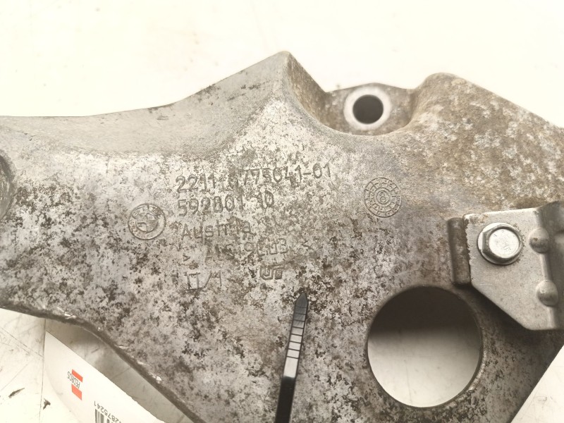 Recambio de soporte motor izquierdo superior para bmw 1 (e81) 120 d referencia OEM IAM 22116775041  