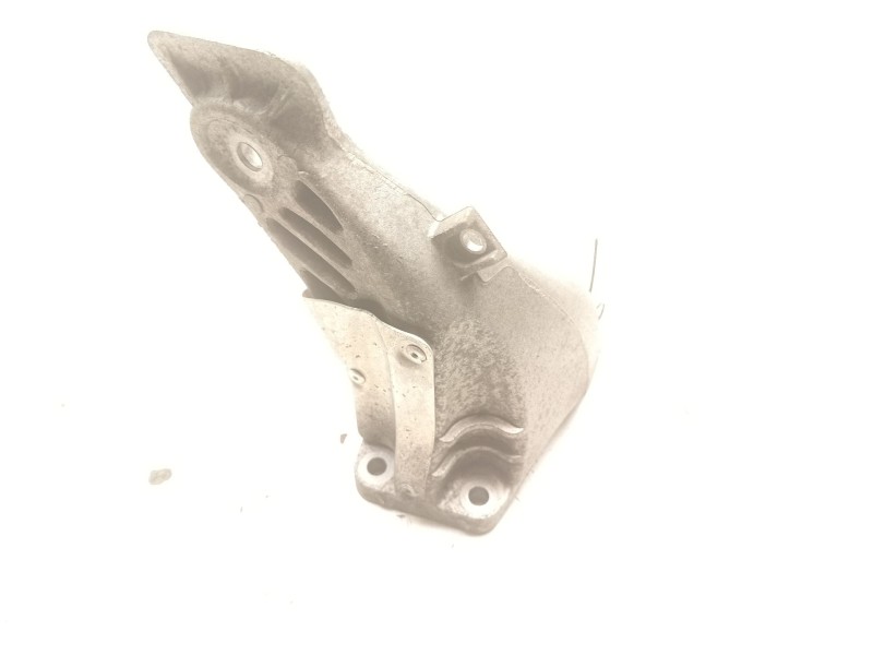 Recambio de soporte motor derecho superior para bmw 5 touring (e61) 530 d referencia OEM IAM 22116777056  