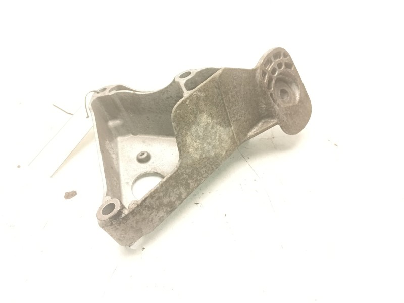 Recambio de soporte motor izquierdo superior para bmw 5 touring (e61) 530 d referencia OEM IAM 22116777053  