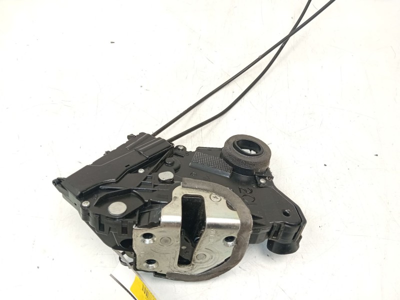 Recambio de cerradura puerta delantera derecha para toyota yaris active referencia OEM IAM   