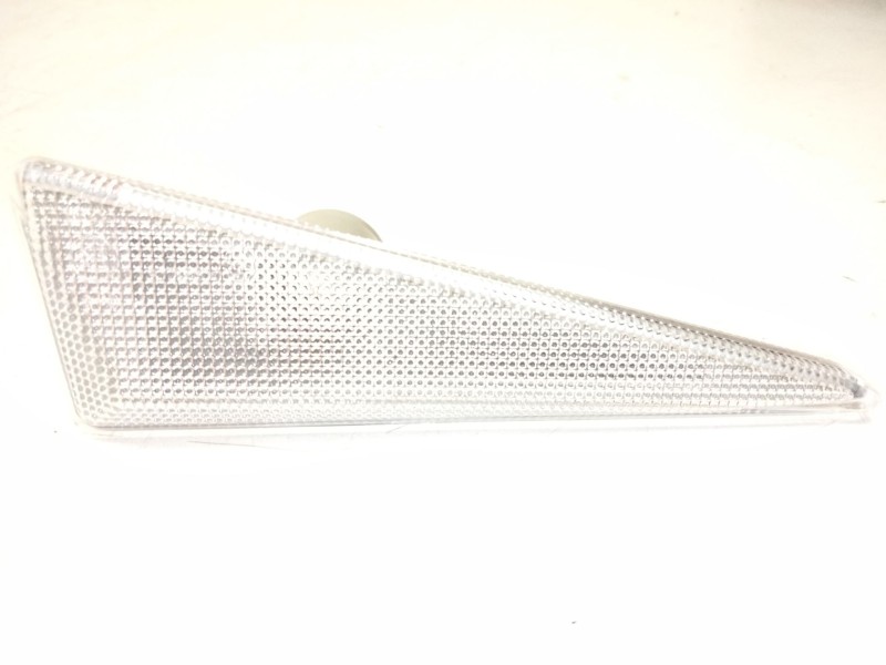 Recambio de piloto lateral izquierdo para » otros... premium 370.26 g 6x2 referencia OEM IAM 3101228 15805755 ALKAR3101228