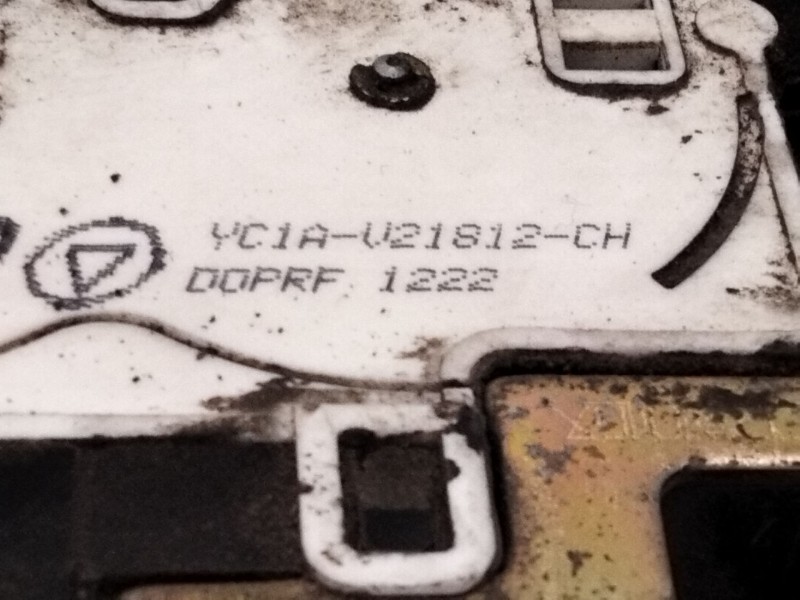 Recambio de cerradura puerta delantera derecha para ford transit furgón (fa_ _) 2.4 tdci rwd referencia OEM IAM YC1AV21812  