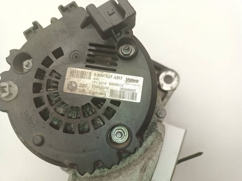 Recambio de alternador para bmw 5 (f10) 520 d referencia OEM IAM 8507625  