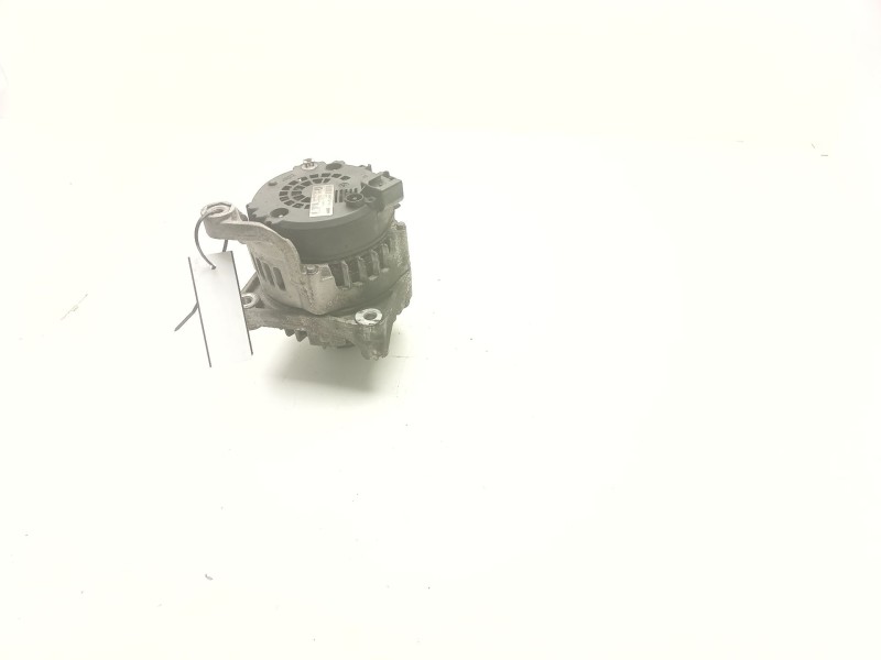 Recambio de alternador para bmw 5 (f10) 520 d referencia OEM IAM 8507625  