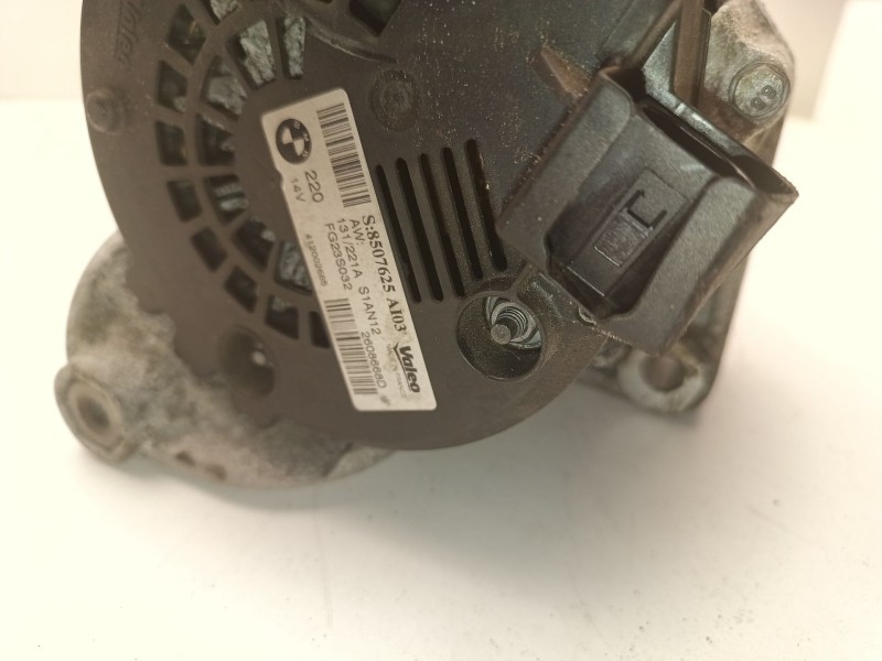 Recambio de alternador para bmw 5 (f10) 520 d referencia OEM IAM 8507625AI03  