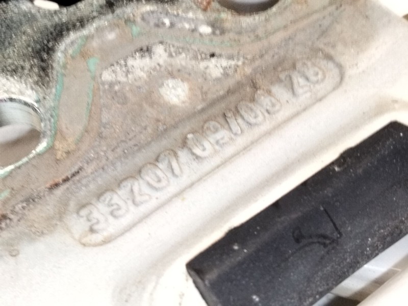 Recambio de bisagra trasera izquierda para volkswagen caddy iii monospace (2kb, 2kj, 2cb, 2cj) 1.9 tdi referencia OEM IAM 33207 