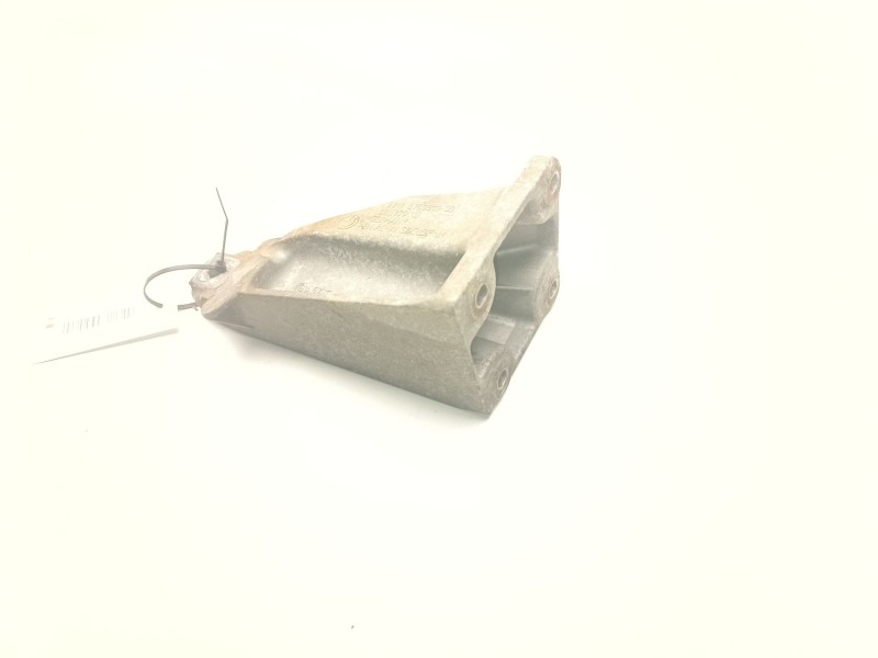 Recambio de soporte motor derecho superior para bmw 1 (e87) 120 d referencia OEM IAM 22116760310  