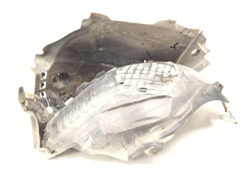 Recambio de guardabarros delantero derecho para mercedes-benz clase c (w205) c 220 bluetec / d (205.002, 205.004) referencia OEM