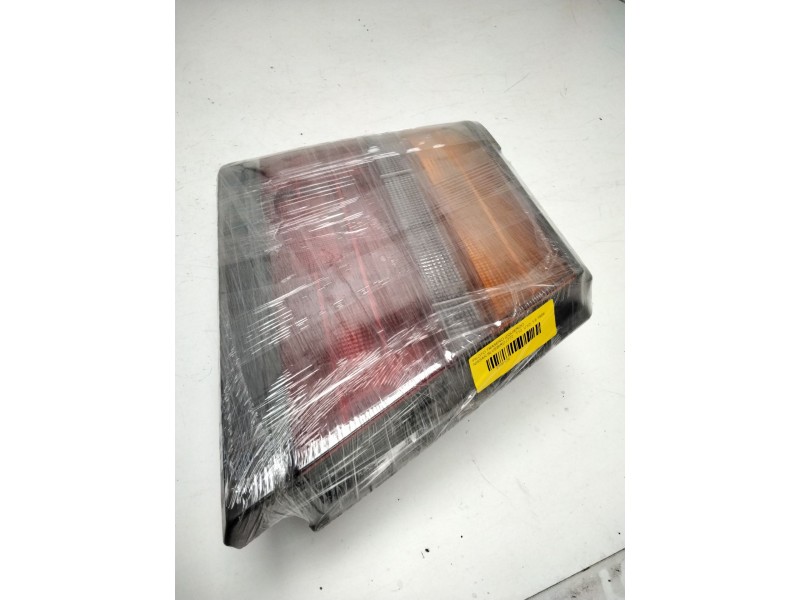 Recambio de piloto trasero izquierdo para nissan bluebird (t72 , t12, u12) 1.6 referencia OEM IAM IKI4352  