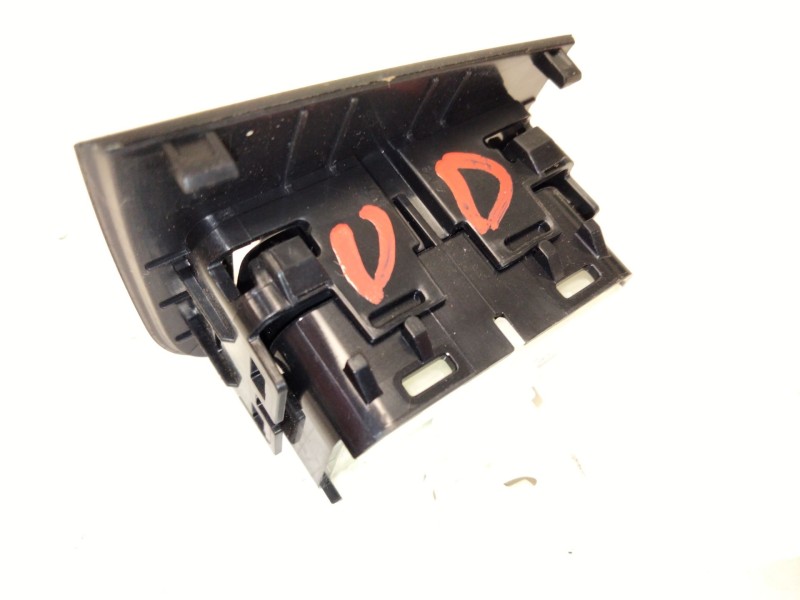 Recambio de mando elevalunas delantero derecho para mercedes-benz clase c (w205) c 220 bluetec / d (205.002, 205.004) referencia