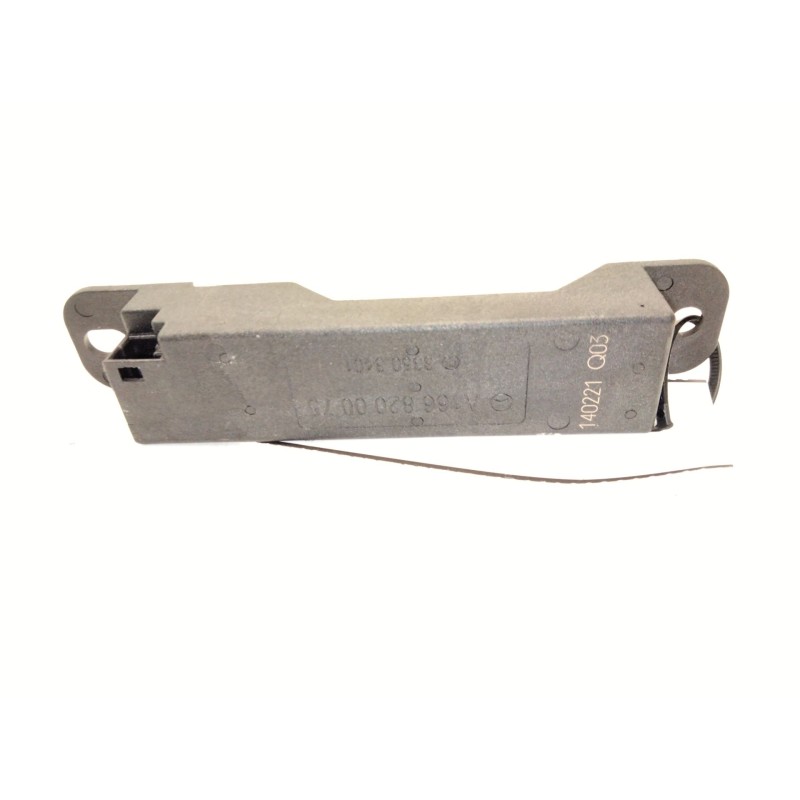 Recambio de antena para mercedes-benz clase c (w205) c 220 bluetec / d (205.002, 205.004) referencia OEM IAM A1668200075  