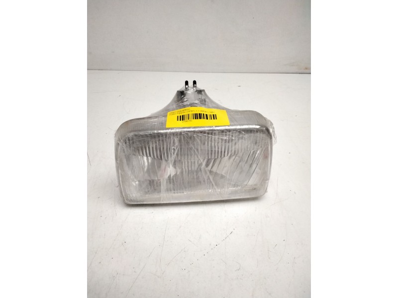 Recambio de faro izquierdo para ford fiesta i (gfbt) 1.1 (wfbt) referencia OEM IAM UFG5114  