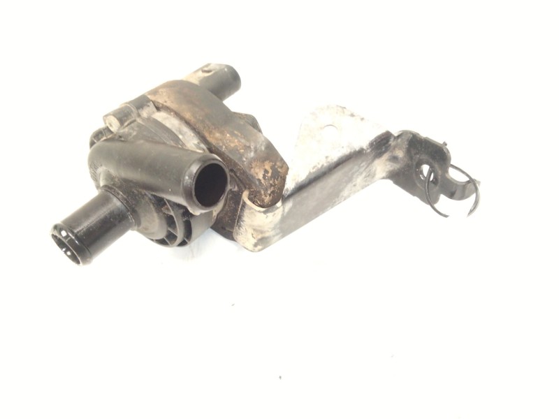 Recambio de motor electrico de agua para mercedes-benz clase c (w205) c 220 bluetec / d (205.002, 205.004) referencia OEM IAM A2