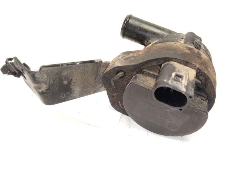 Recambio de motor electrico de agua para mercedes-benz clase c (w205) c 220 bluetec / d (205.002, 205.004) referencia OEM IAM A2