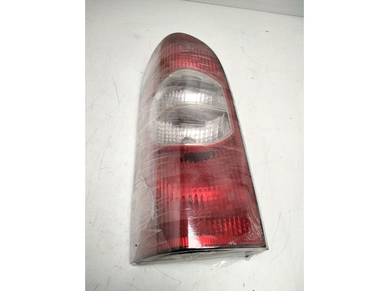 Recambio de piloto trasero izquierdo para nissan interstar mod. 04 (x70) combi l2h2 6 - plazas, techo referencia OEM IAM 8200171