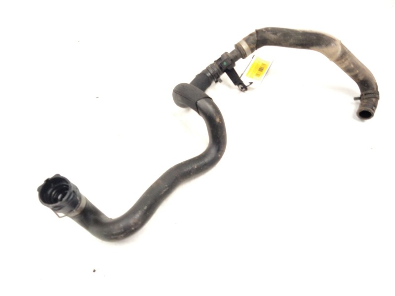 Recambio de tubo radiador para mercedes-benz clase c (w205) c 220 bluetec / d (205.002, 205.004) referencia OEM IAM A2058301902 