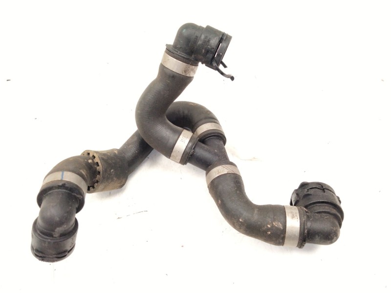 Recambio de tubo radiador para mercedes-benz clase c (w205) c 220 bluetec / d (205.002, 205.004) referencia OEM IAM A2055013784 