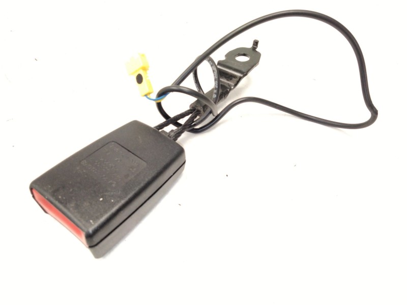 Recambio de enganche delantero derecho para mercedes-benz clase c (w205) c 220 bluetec / d (205.002, 205.004) referencia OEM IAM