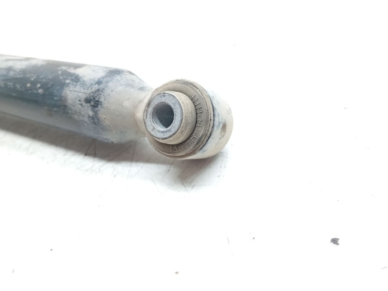 Recambio de amortiguador trasero izquierdo para mercedes-benz clase c (w205) c 220 bluetec / d (205.002, 205.004) referencia OEM