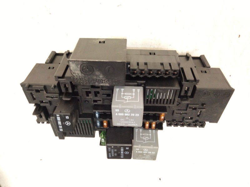 Recambio de caja reles para mercedes-benz clase c (w205) c 220 bluetec / d (205.002, 205.004) referencia OEM IAM A2229063701  