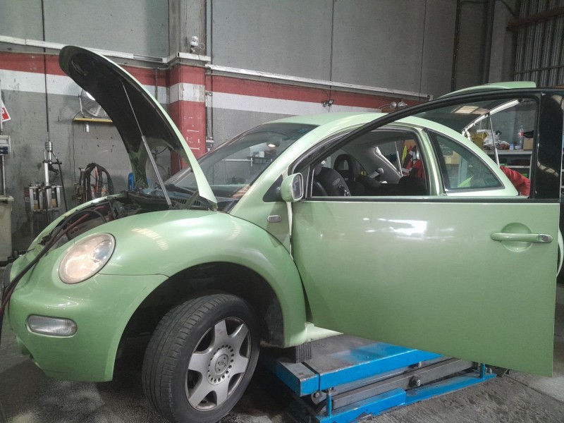 volkswagen new beetle (9c1, 1c1) del año 2002