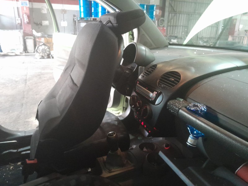 volkswagen new beetle (9c1, 1c1) del año 2002