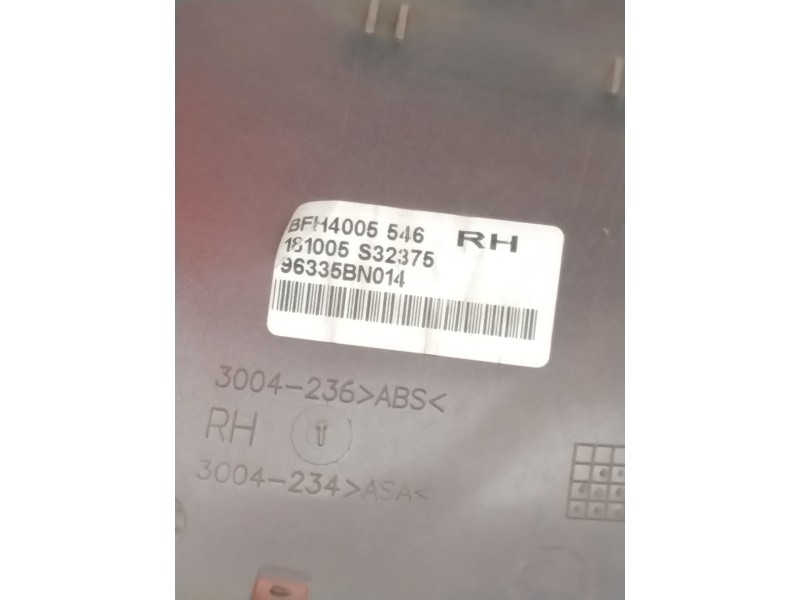 Recambio de carcasa retrovisor derecho para nissan almera ii (n16) 1.5 referencia OEM IAM 69335BN014 3004-236 ROJO