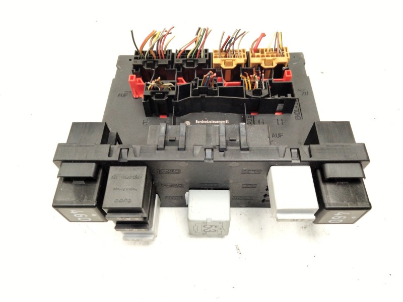 Recambio de caja fusibles para volkswagen scirocco iii (137, 138) 1.4 tsi referencia OEM IAM 3C8937049  