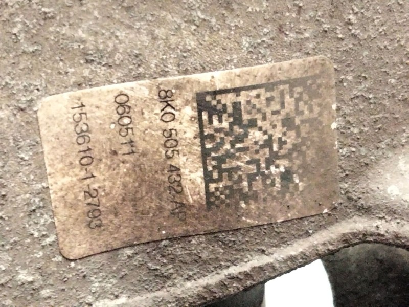 Recambio de mangueta trasera derecha para audi a5 (8t3) 2.0 tdi referencia OEM IAM 8K0505432  