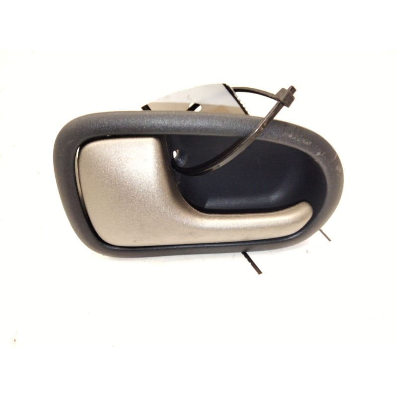Recambio de maneta interior trasera izquierda para mazda 323 f vi (bj) 1.6 (bj10m) referencia OEM IAM   