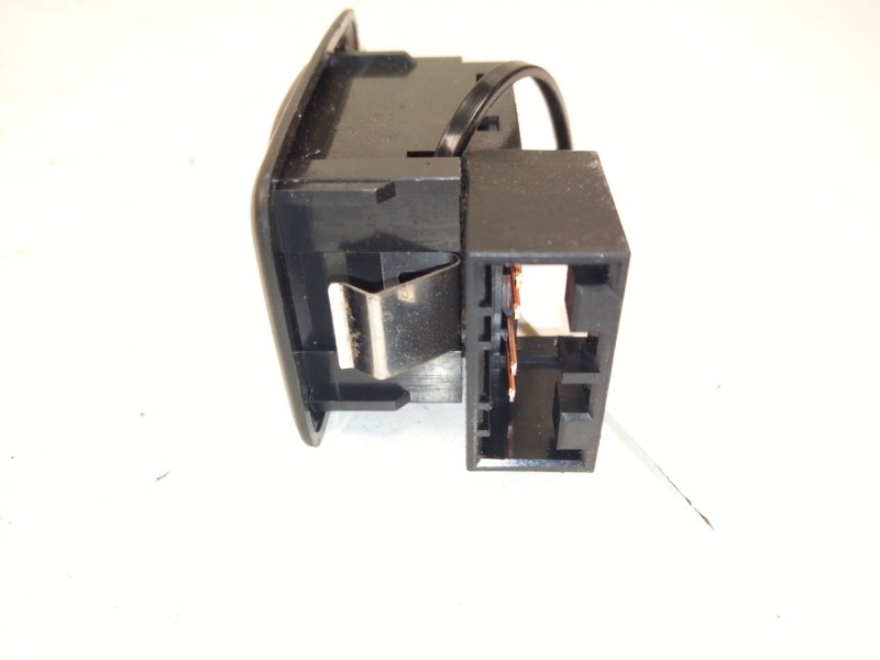 Recambio de mando elevalunas trasero izquierdo para mazda 323 f vi (bj) 1.6 (bj10m) referencia OEM IAM C8HD9765  