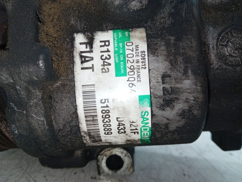 Recambio de compresor aire acondicionado para opel combo furgoneta/monovolumen (x12) 1.3 cdti (b05) referencia OEM IAM 51893889 