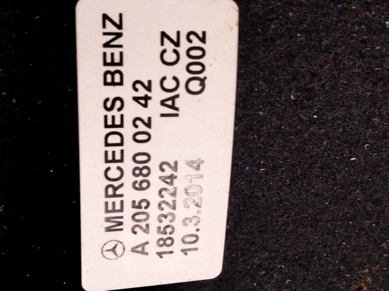 Recambio de bandeja trasera para mercedes-benz clase c (w205) c 220 bluetec / d (205.002, 205.004) referencia OEM IAM A205680024