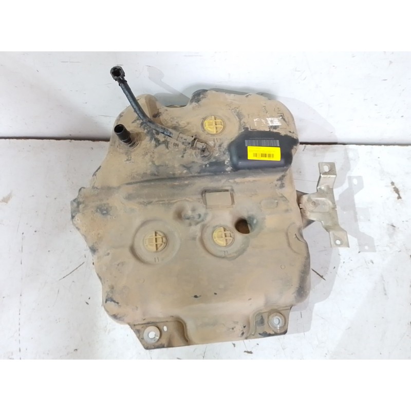 Recambio de deposito adblue para mercedes-benz clase c (w205) c 220 bluetec / d (205.002, 205.004) referencia OEM IAM A205470470