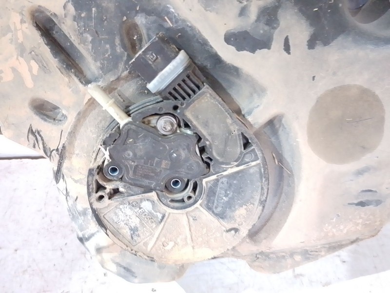 Recambio de deposito adblue para mercedes-benz clase c (w205) c 220 bluetec / d (205.002, 205.004) referencia OEM IAM A205470470