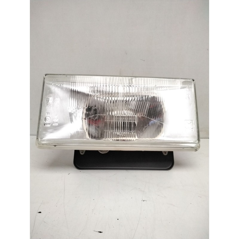 Recambio de faro izquierdo para renault master i caja/chasis (p__) 2.5 dt referencia OEM IAM 5000410561 67806271 VALEO