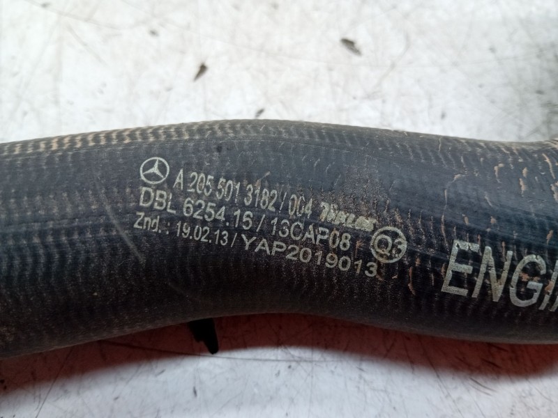 Recambio de tubo radiador para mercedes-benz clase c (w205) c 220 bluetec / d (205.002, 205.004) referencia OEM IAM A2055013182 