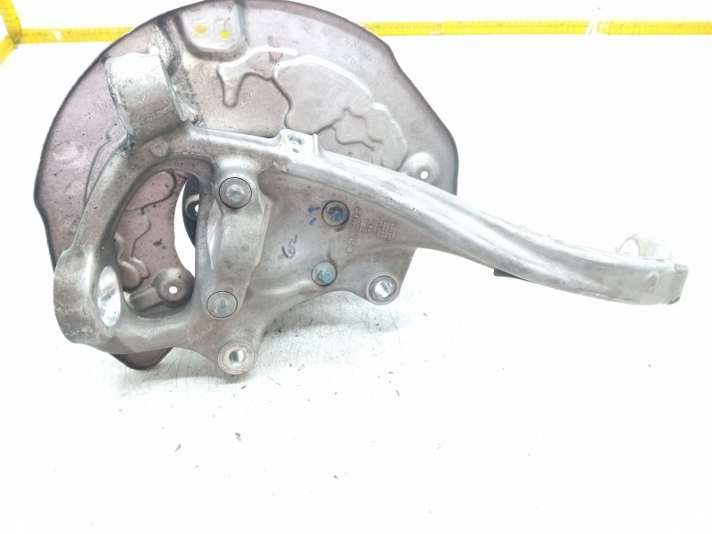 Recambio de mangueta delantera derecha para mercedes-benz clase c (w205) c 220 bluetec / d (205.002, 205.004) referencia OEM IAM