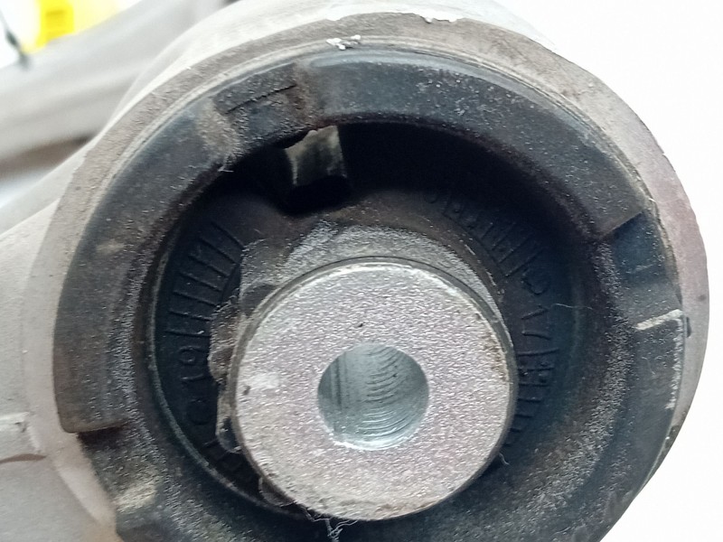 Recambio de brazo suspension superior delantero derecho para mercedes-benz clase c (w205) c 220 bluetec / d (205.002, 205.004) r