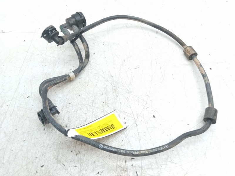 Recambio de tubo radiador para mercedes-benz clase c (w205) c 220 bluetec / d (205.002, 205.004) referencia OEM IAM A2055012225 