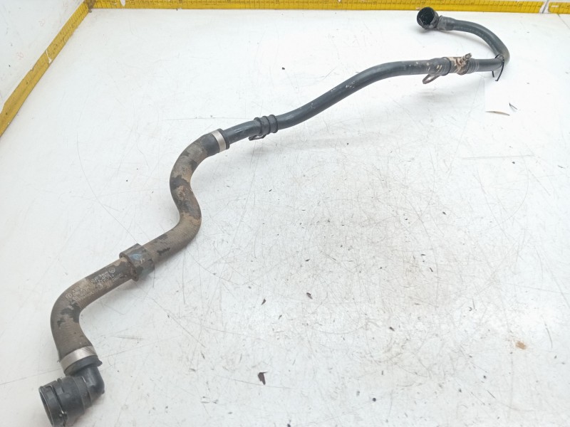 Recambio de tubo radiador para mercedes-benz clase c (w205) c 220 bluetec / d (205.002, 205.004) referencia OEM IAM A2055000900 