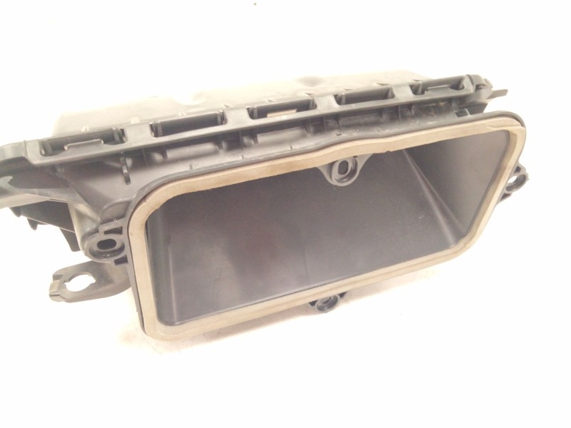 Recambio de carcasa filtro polen para mercedes-benz clase c (w205) c 220 bluetec / d (205.002, 205.004) referencia OEM IAM   