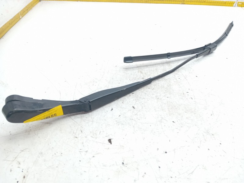 Recambio de brazo limpia delantero izquierdo para mercedes-benz clase c (w205) c 220 bluetec / d (205.002, 205.004) referencia O