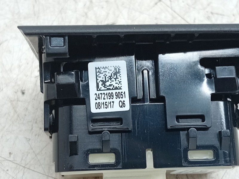 Recambio de mando elevalunas trasero derecho para mercedes-benz clase c (w205) c 220 bluetec / d (205.002, 205.004) referencia O