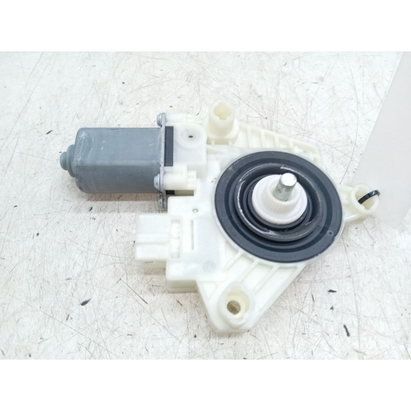 Recambio de motor elevalunas delantero izquierdo para mercedes-benz clase c (w205) c 220 bluetec / d (205.002, 205.004) referenc