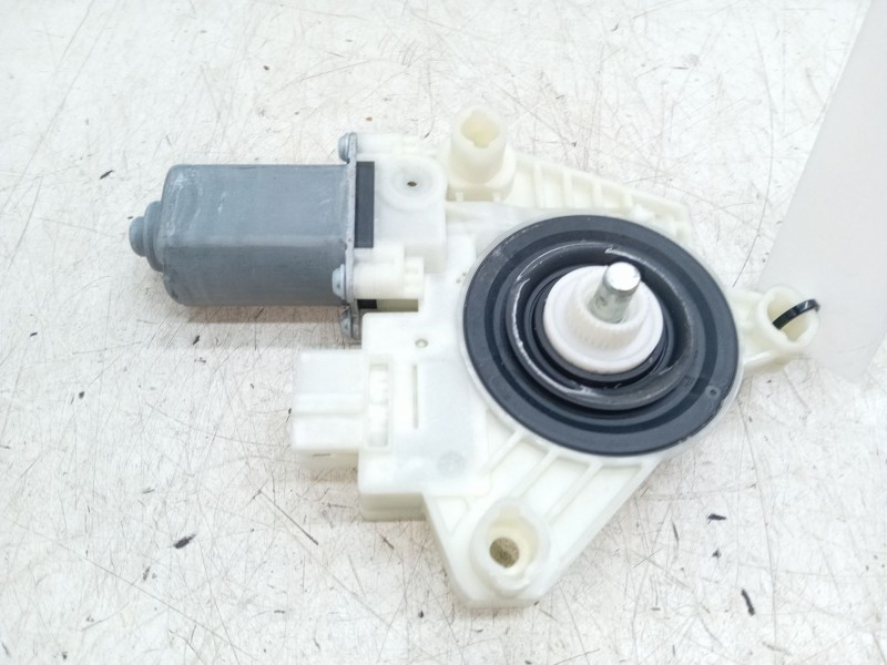 Recambio de motor elevalunas delantero izquierdo para mercedes-benz clase c (w205) c 220 bluetec / d (205.002, 205.004) referenc